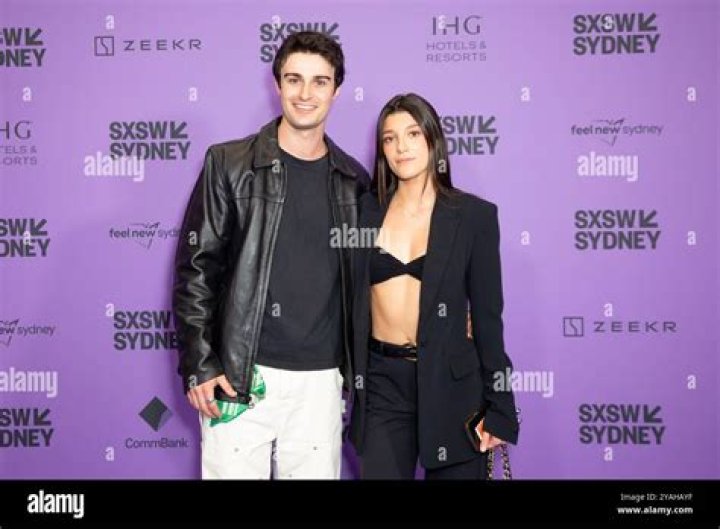 Alli Simpson is dating an Australian actor, Mitchell Bourke (Bio, Age, Height, Parents, Brothers, Bo