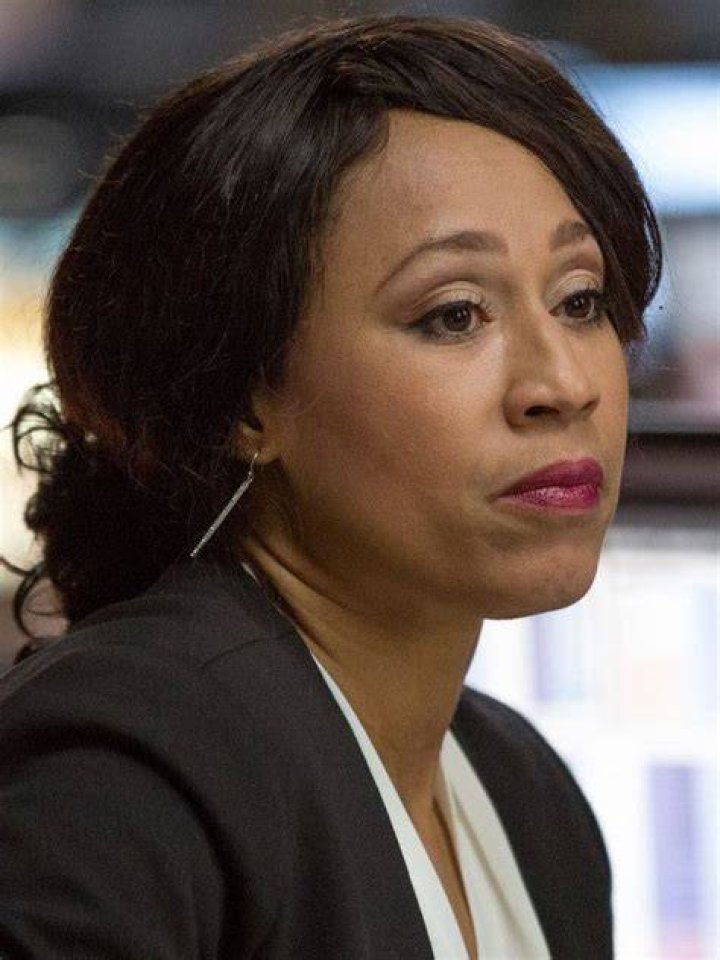 Brenda Crichlow Height, Weight, Net Worth, Age, Birthday, Wikipedia