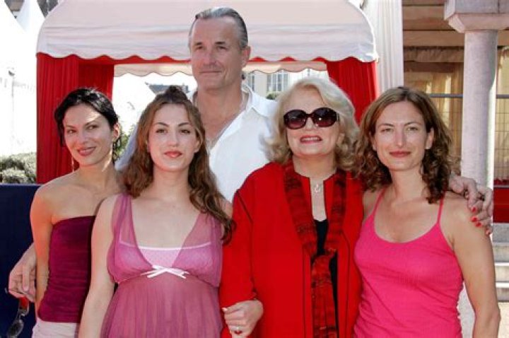 Daughter Of Nick Cassavetes And Heather Wahlquist, Barbarella Cassavetes Has Two Half-Siblings