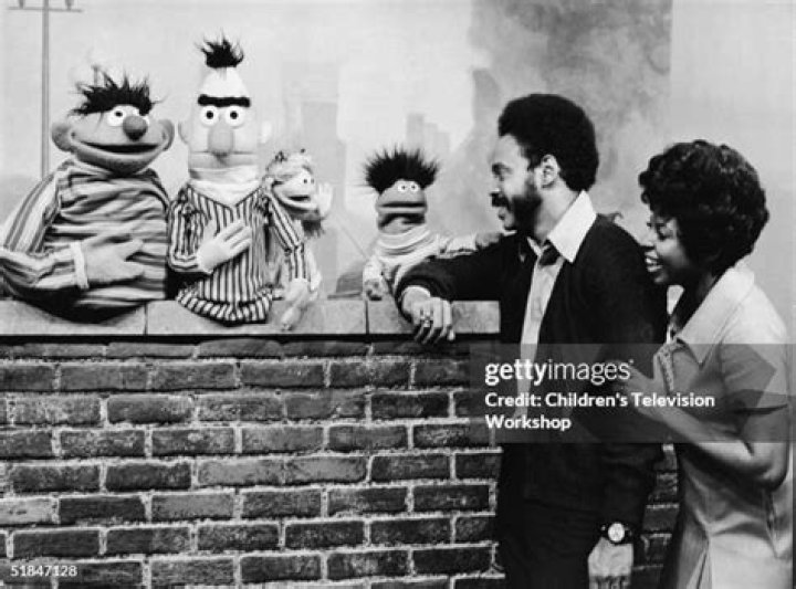 Did You Know Holly Robinson Peete Father Matt Robinson Was A Sesame Street Star?