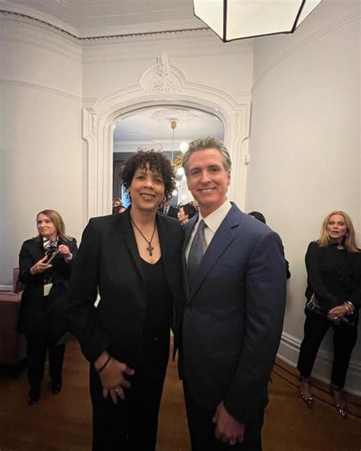 Former Phoenix Mercury Coach Cheryl Miller Married or Single? Know About Her Net worth, Professional