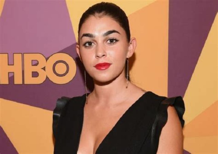 Is an English actress Natacha Karam a married woman?