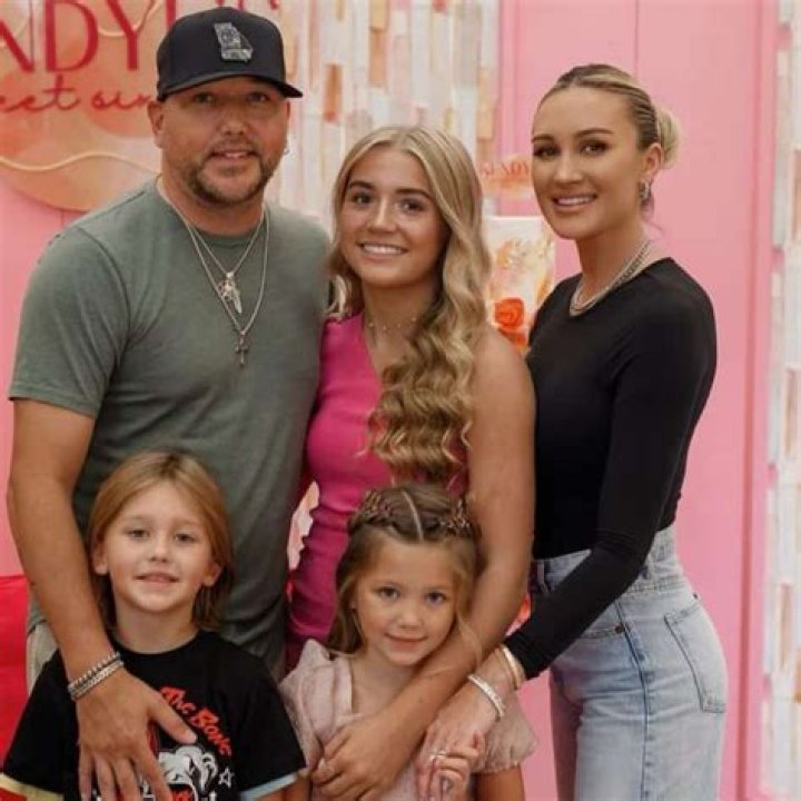 Jason Aldean's Daughter, Kendyl Williams Birth Year Is 2007; Younger Sister Of Keeley Williams