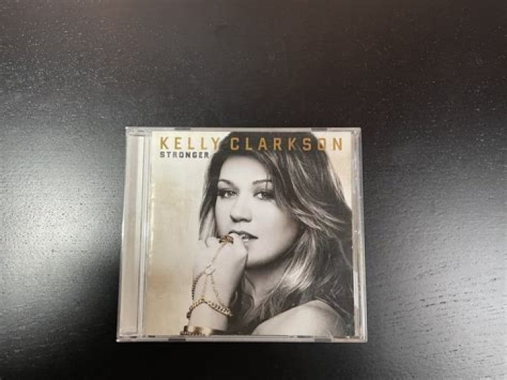 Kelly Clarkson - Husband, Children & Songs ·