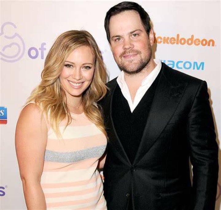 Mike Comrie's WikiBio Net Worth,House,Money,Brother,Parents,Salary