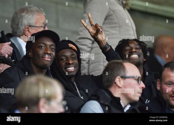 Unveiling The Untold Story: Tobi Brown's Sidemen Departure
