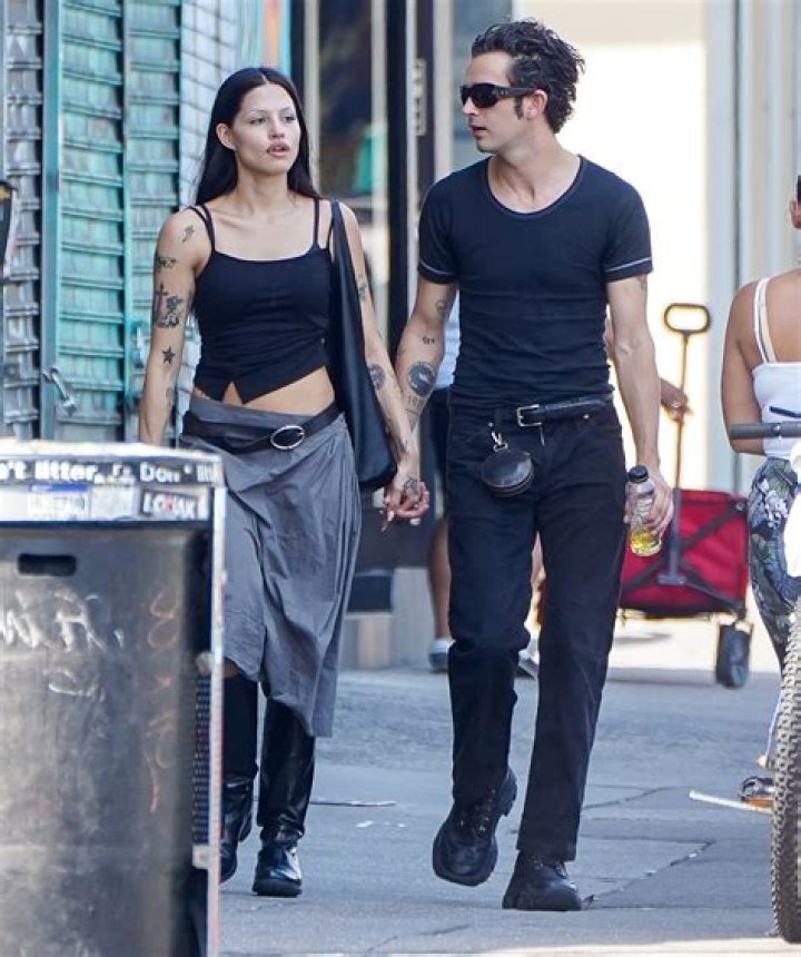 Who Is Matty Healy Rumored Girlfriend, Gabbriette Bechtel?